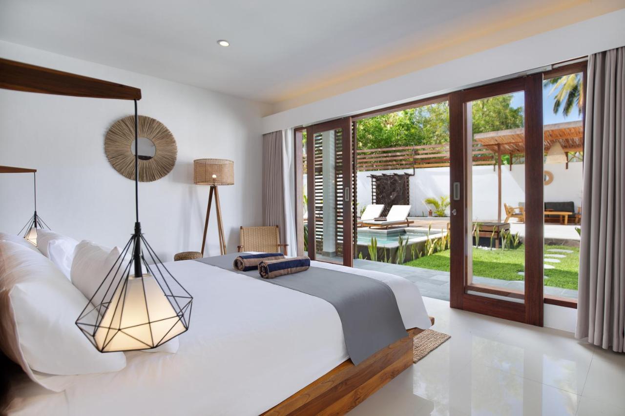 Villa Sakura. Luxury 3 Bedroom Villa. Selong Belanak Exterior foto